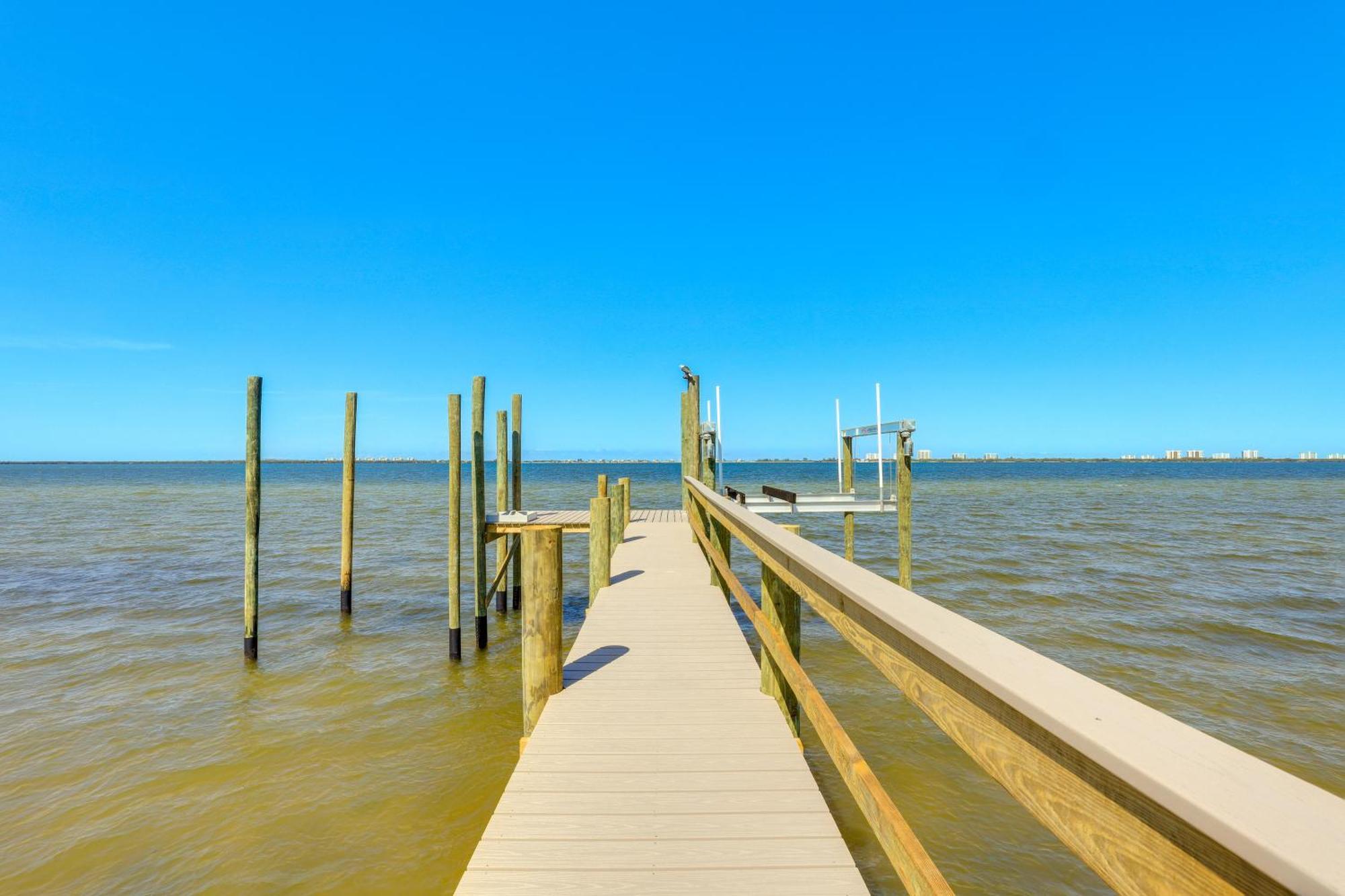 Sleek Fort Pierce Vacation Rental With Private Dock! المظهر الخارجي الصورة